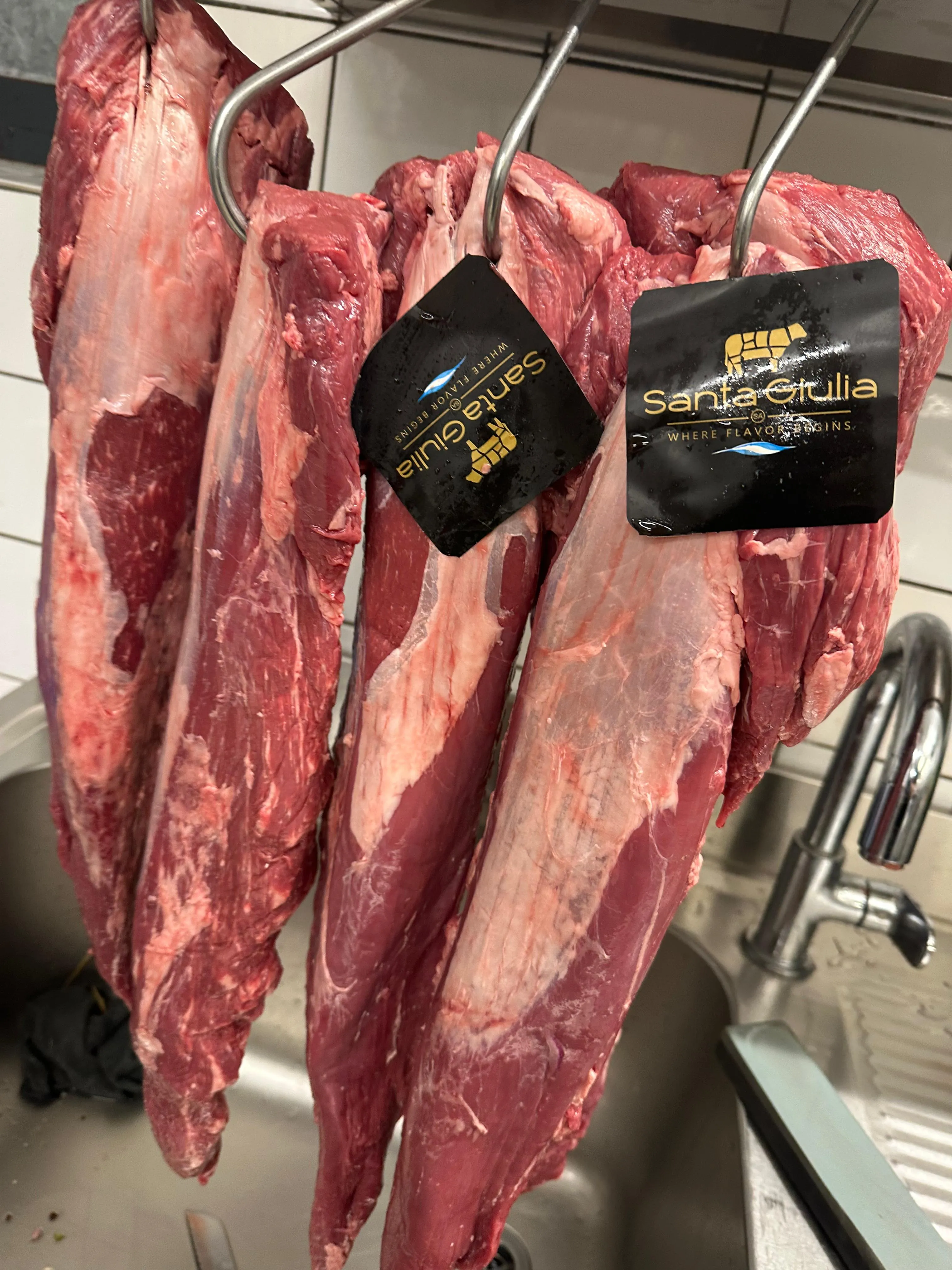 Premium Beef Cuts — Santa Giulia Rindfleisch für das Steakhouse